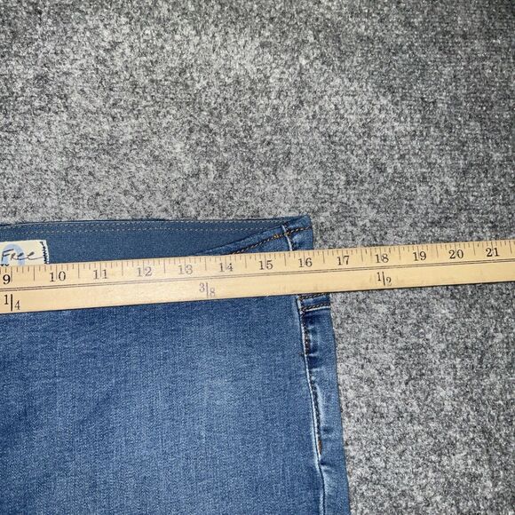 We The Free Jeans Womens Size 30 Blue Pull On Flare - Picture 3 of 10